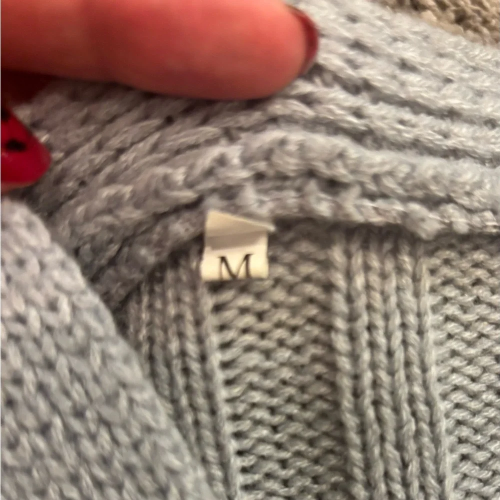 Cozy Gray Cable Knit V-neck Cardigan Sweater With Pockets, Junior’s Medium - Picture 4 of 7